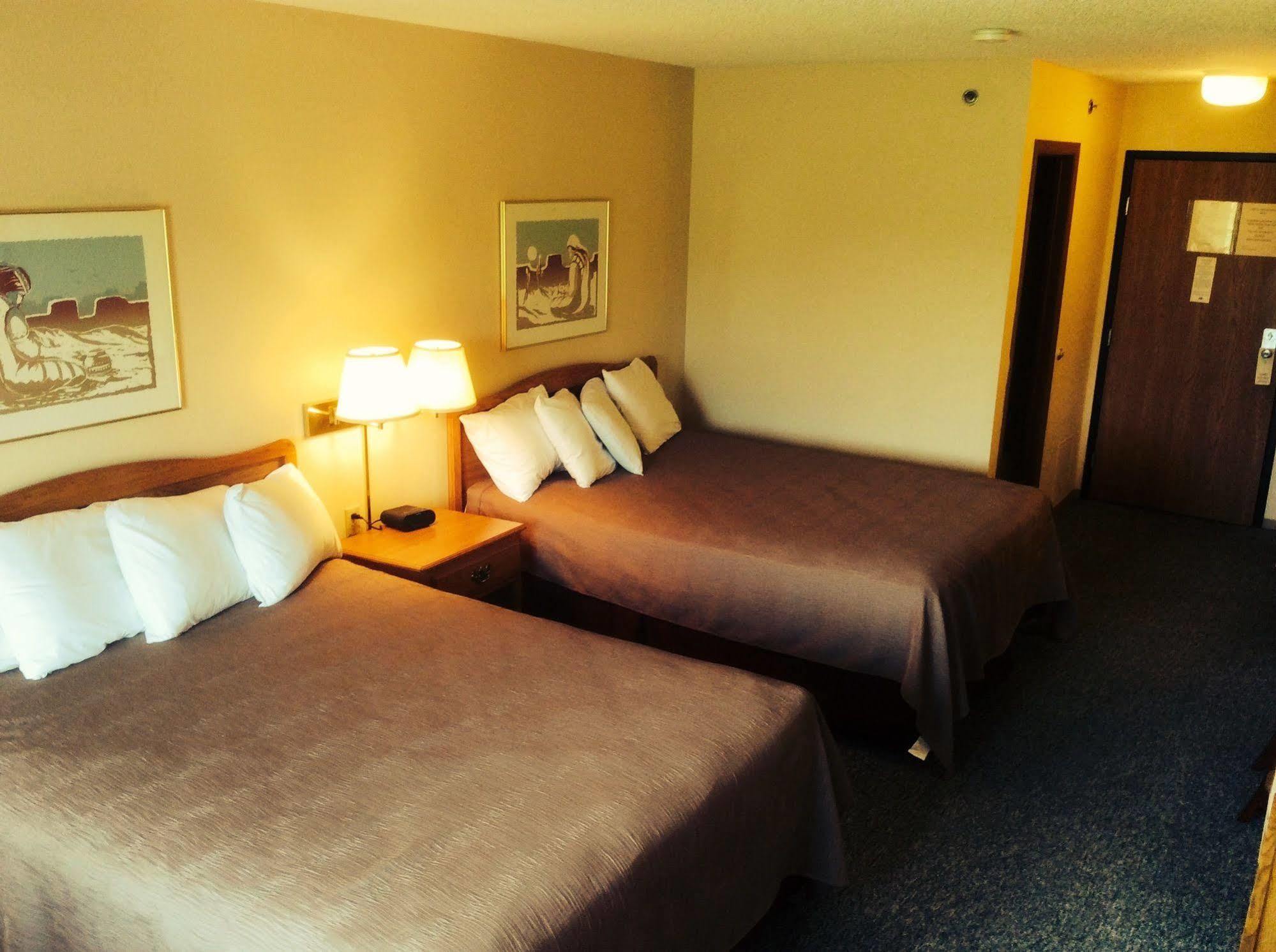 Forty Club Inn Deerwood Eksteriør bilde