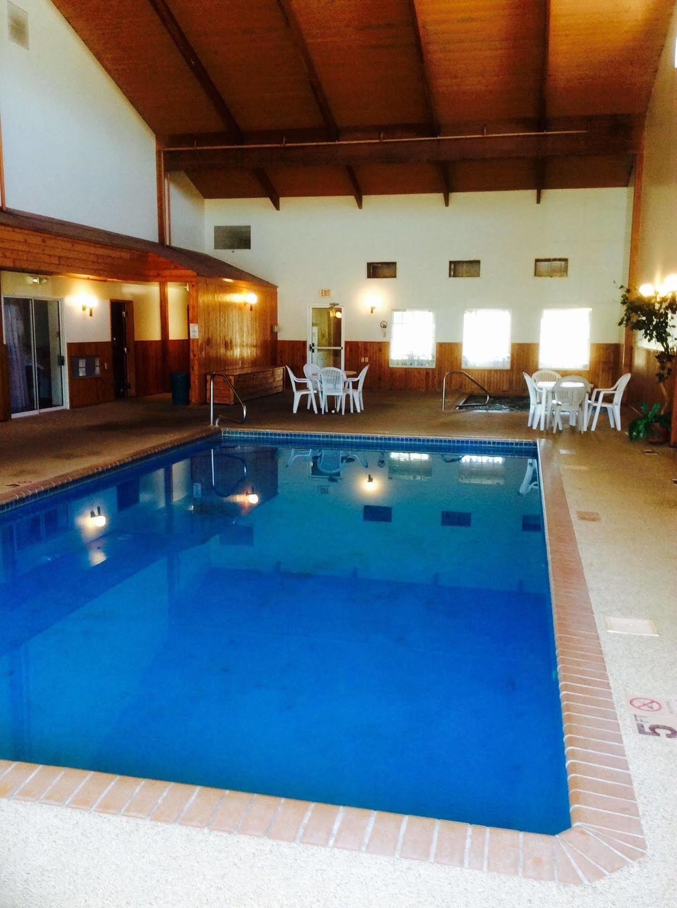 Forty Club Inn Deerwood Eksteriør bilde